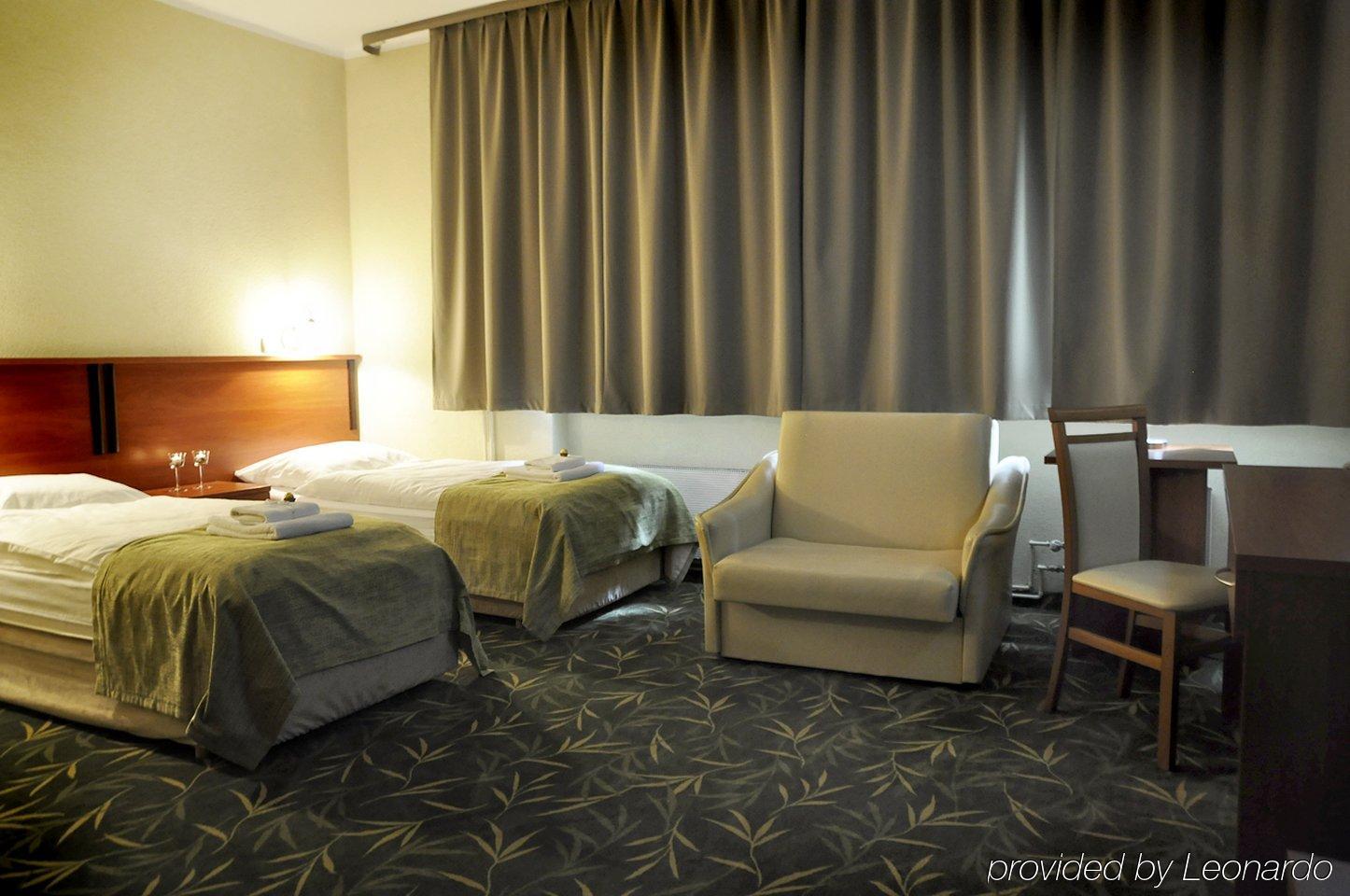 Brojan Otel Jaworzno Oda fotoğraf